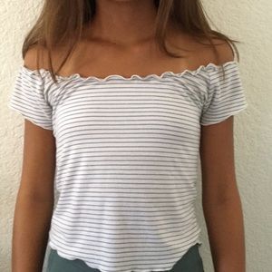 Brandy Melville off the should top